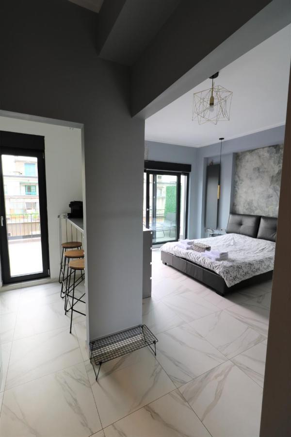 Deluxe Skyline Retreat Studio - Old Town Bukarest Exterior foto